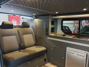 Fahrzeugumbau Renault Trafic Camper Rücksitze