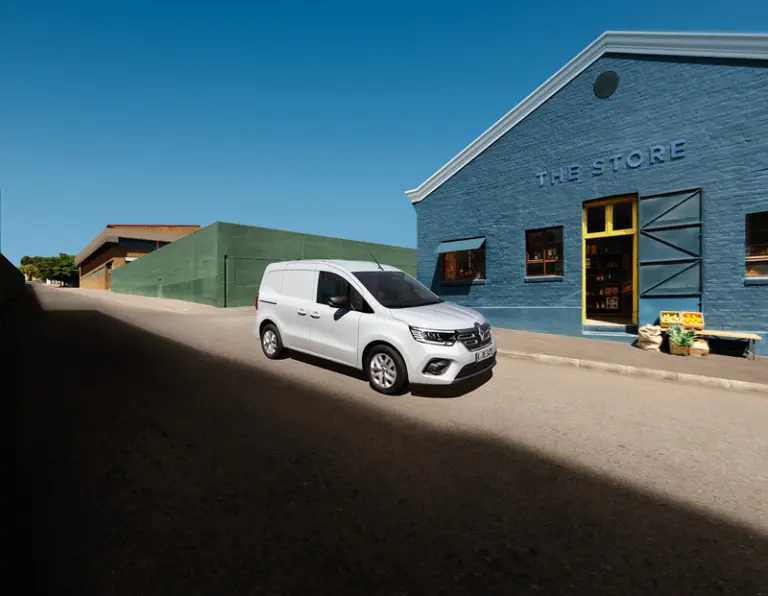 Kangoo Rapid E-Tech auf Strasse