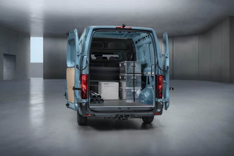 Renault Master Hecktueren geoeffnet